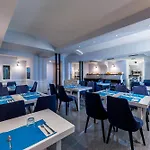 Hotel Domino