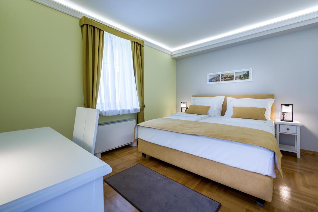 Domino Hotel 4*