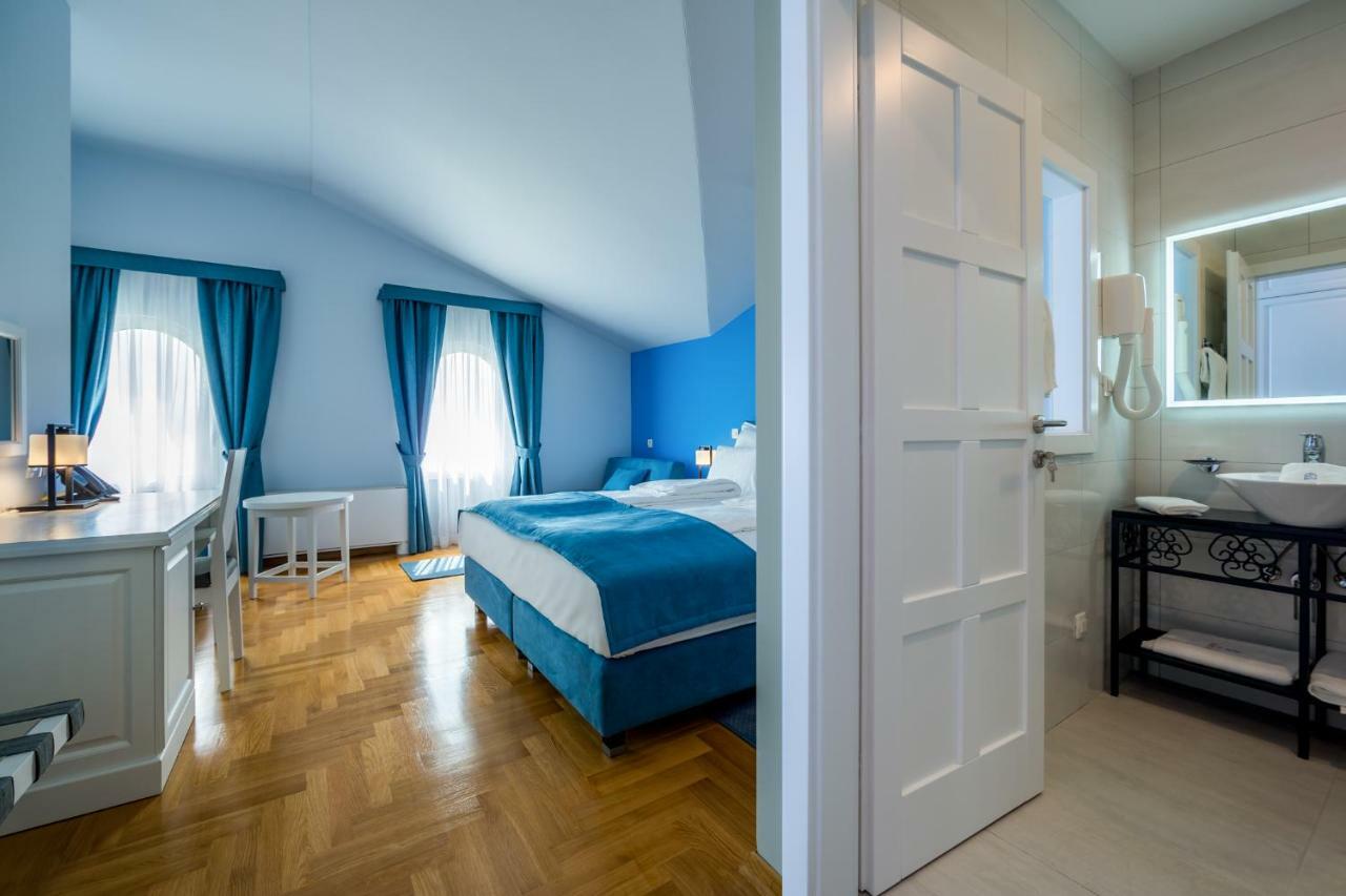 Domino Hotel 4*